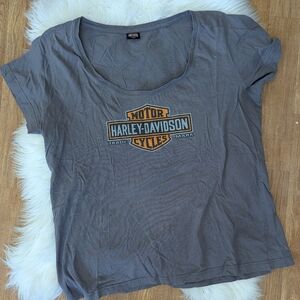 Harley Davidson Short Sleeve Scoop Neck T-shirt Gray Bar And Shield Logo